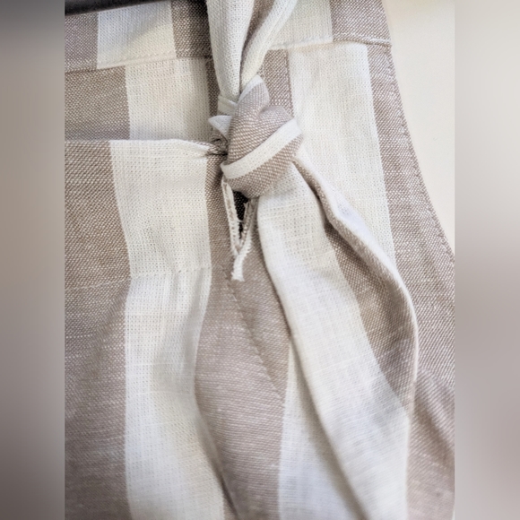 LC LAUREN CONRAD, Knotted-Strap Tank, Size Large. - Picture 7 of 11